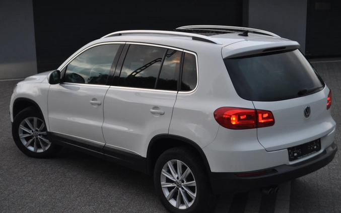 Volkswagen Tiguan cena 56999 przebieg: 176000, rok produkcji 2012 z Legnica małe 781